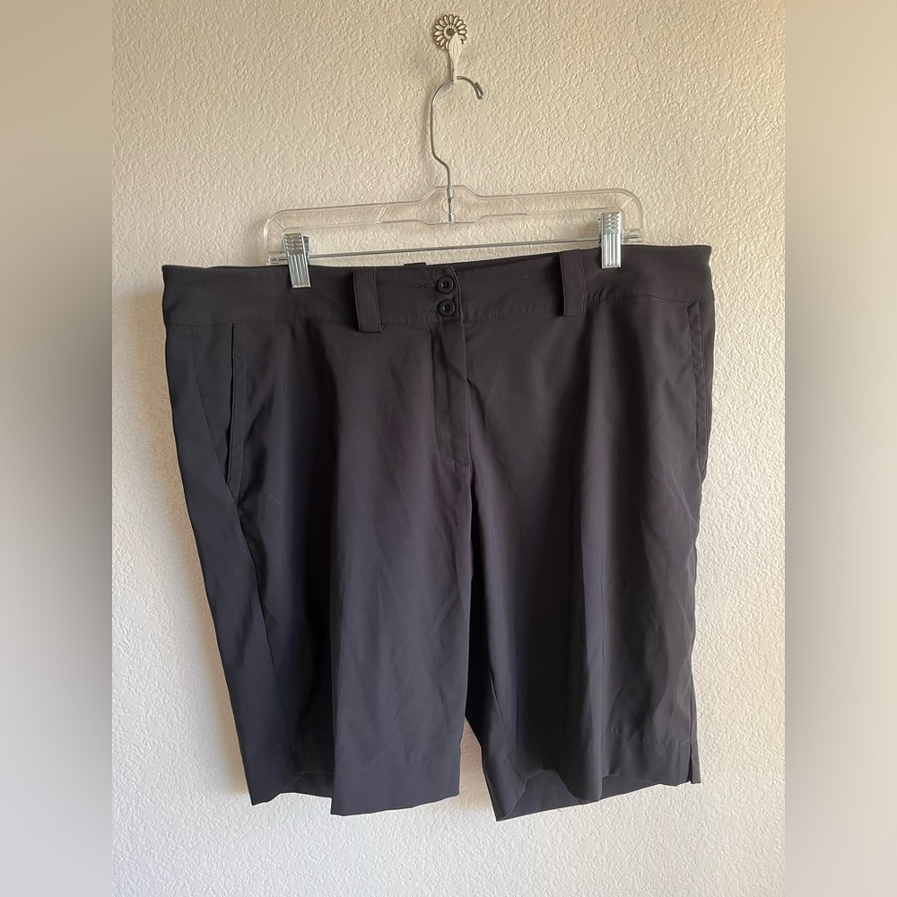 Nike golf women’s Charcoal Flat Front Shorts 16